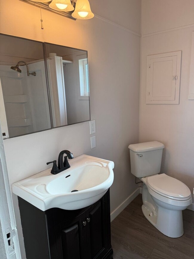 Building Photo - Updated 3 bedroom 2 bathroom house in Dexter!