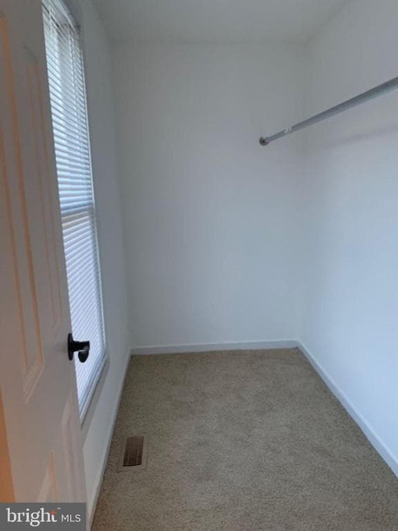 Building Photo - 6602 Seat Pleasant Dr
