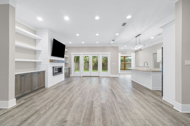Building Photo - 52 Okahatchee Cir SE