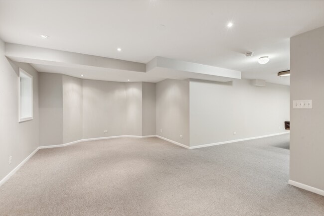 Building Photo - 1205 Brian Cir