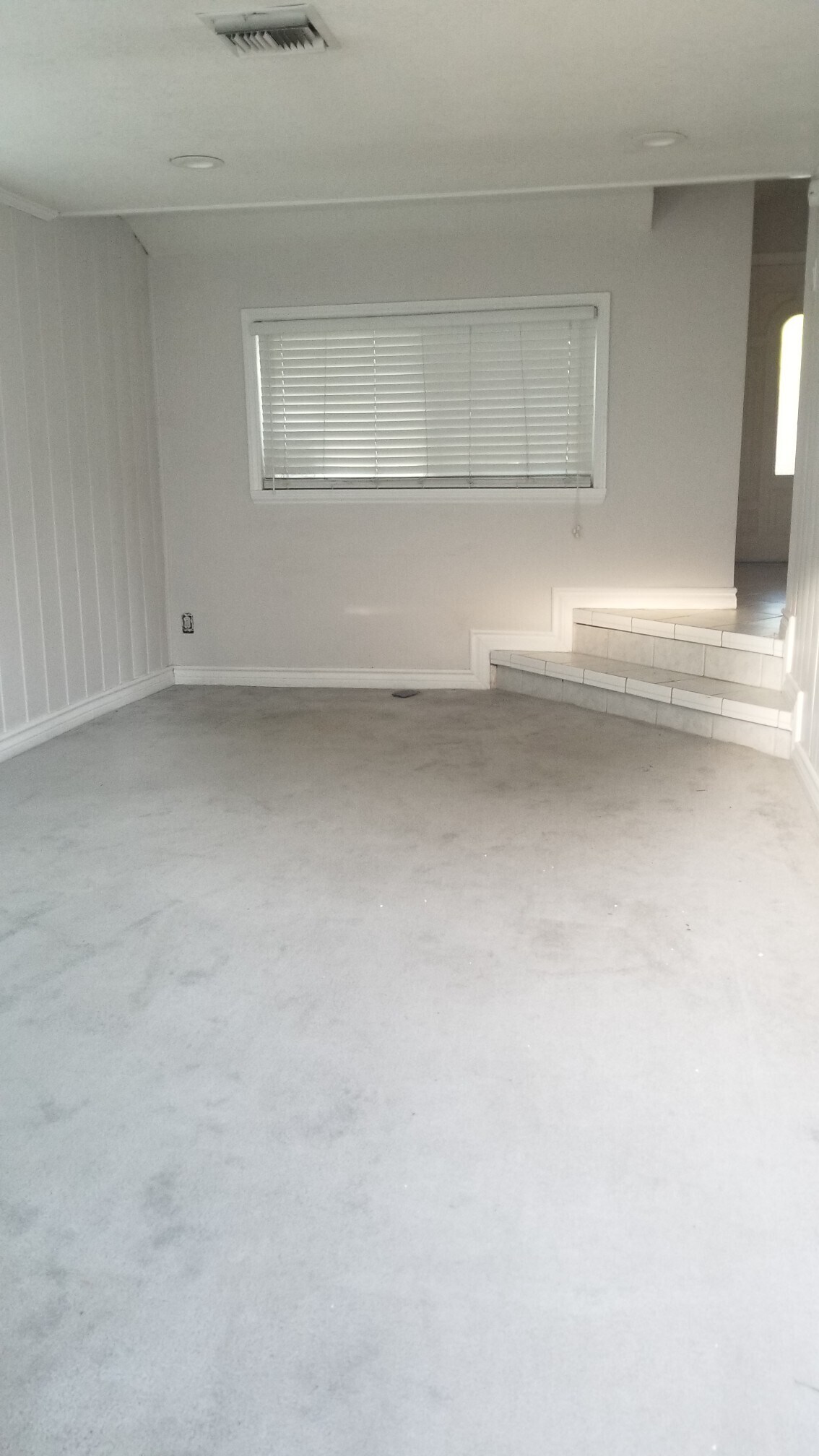 Step down Family room, offfice area - 6851 Wilbur Ave