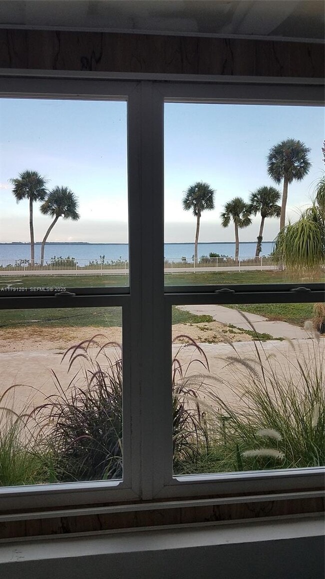 Building Photo - 6003 S Indian River Dr