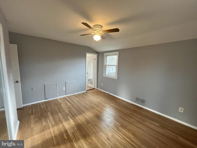 Building Photo - 6706 Longridge Dr