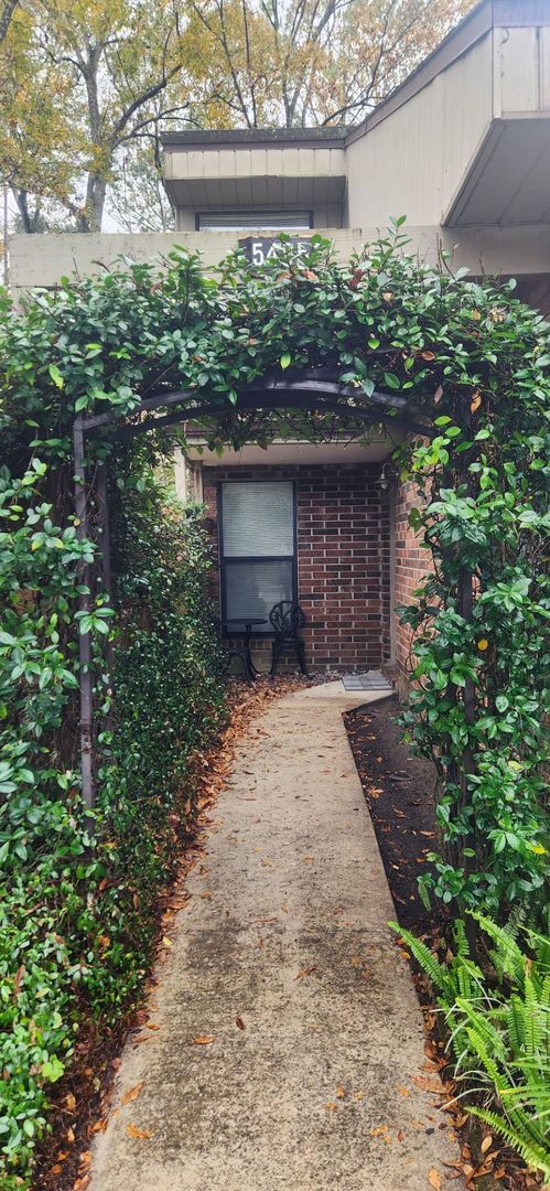 Building Photo - 2/2 in Timberway II!