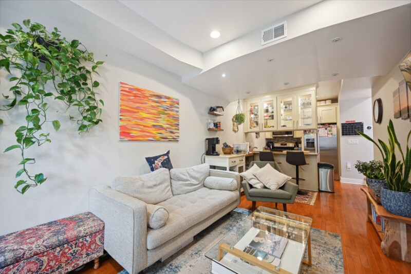 Building Photo - 43 Hanover Pl NW