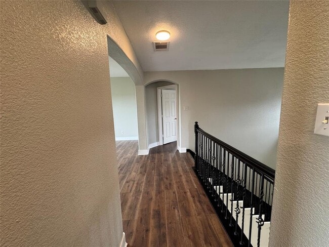 Building Photo - 1800 Rachel Ln