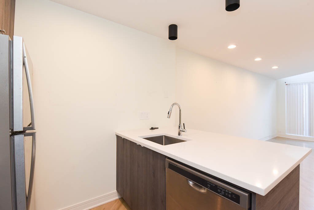 Building Photo - 959 W Grace St