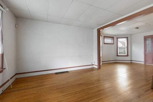 Building Photo - 5111 W 22nd Pl