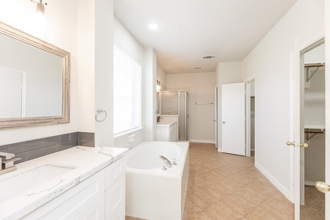 Building Photo - 8510 Chickamauga Ln