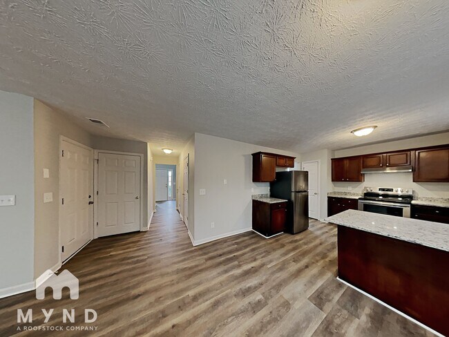Building Photo - 3856 Cedar Trace Ln