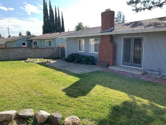 Building Photo - Beautiful Glendora Home