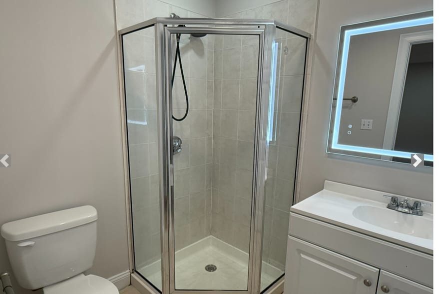 Building Photo - 135 Calumet St