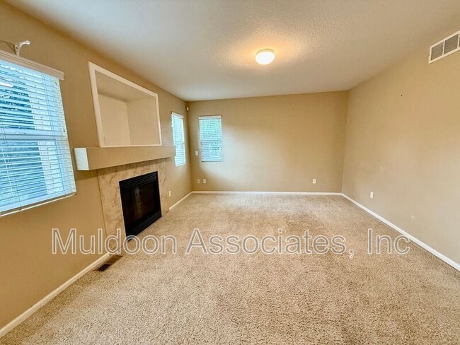 Building Photo - 2512 Sierra Springs Dr