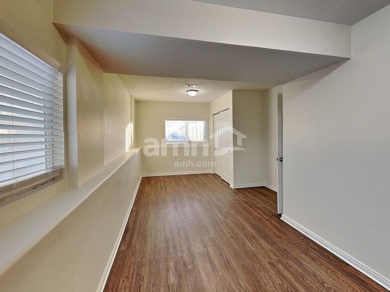 Building Photo - 4177 S 1000 W