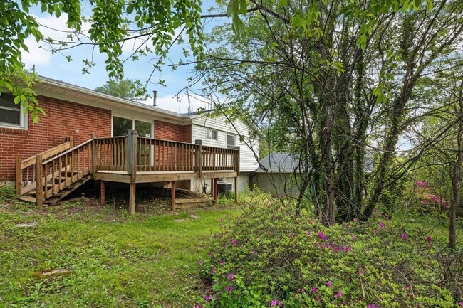 Building Photo - Nice Brick Ranch in Arden - New Back Deck!
