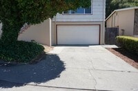 Building Photo - 142 El Poco Pl