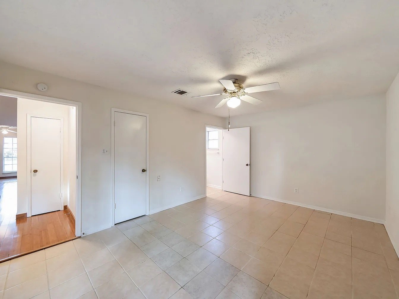 Building Photo - 16727 Royal Mile Ln