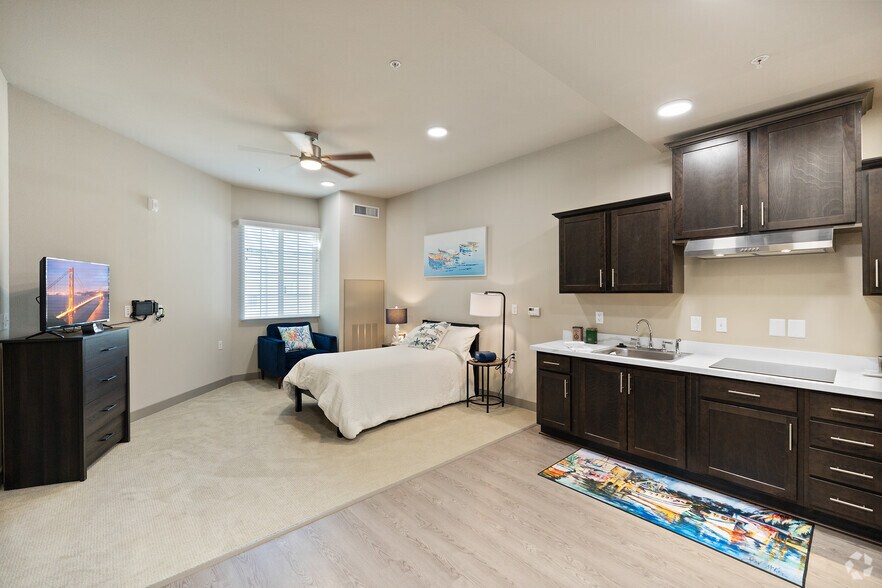 Studio- Living room - Fallbrook Trails