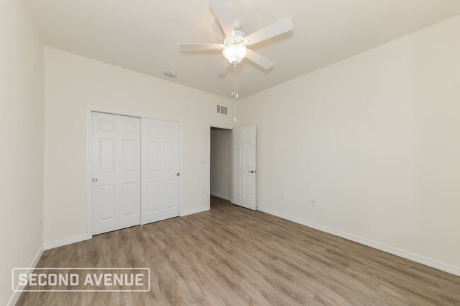 Building Photo - 1698 Nabatoff St
