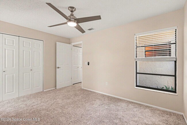 Building Photo - 3695 Brentwood Ct