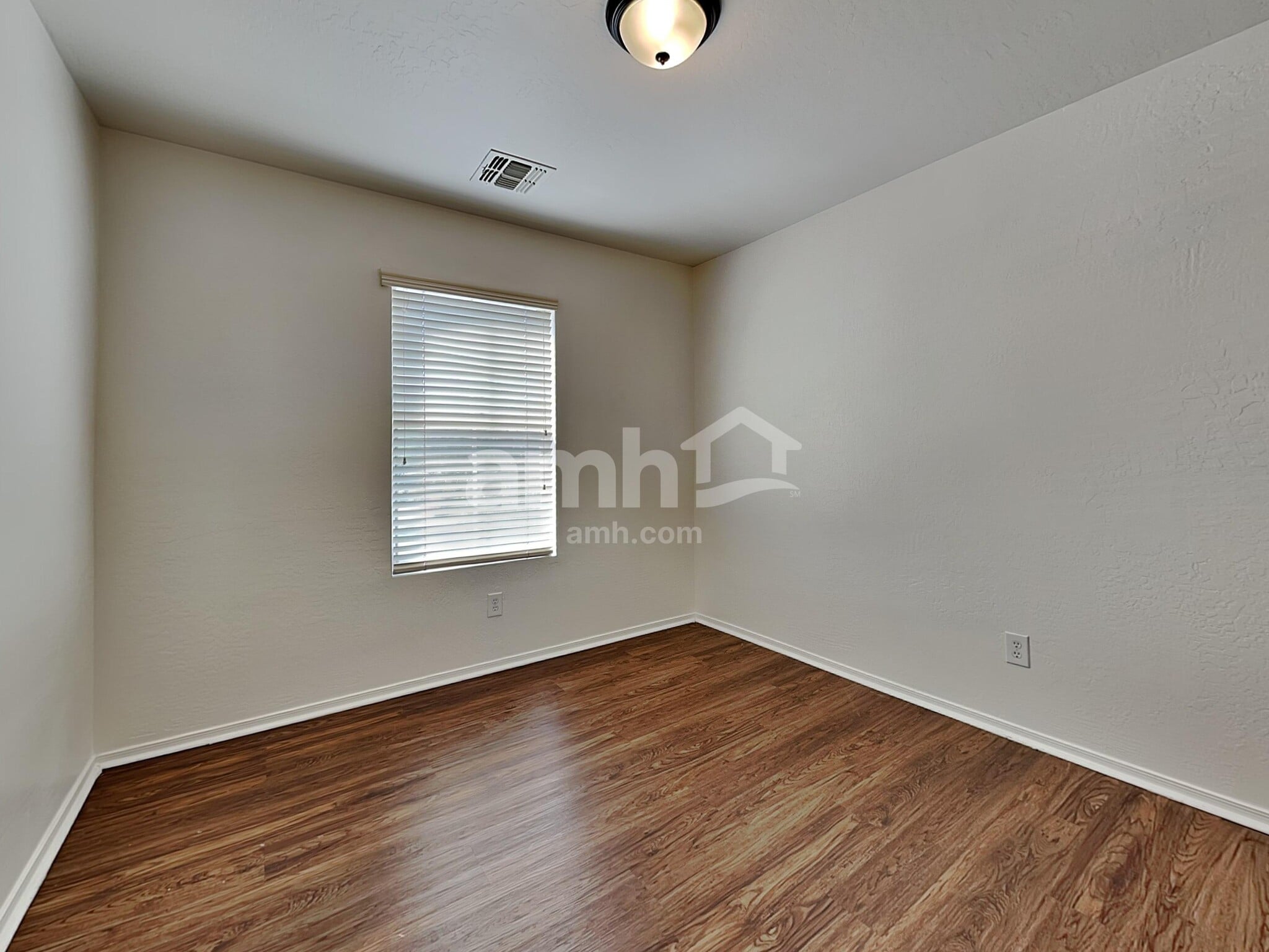 Building Photo - 2653 S 89th Dr