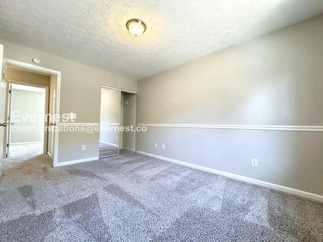 Building Photo - 113 Oak Grove Pl