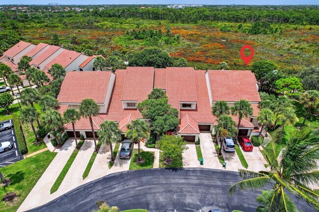 Building Photo - 405 Sea Oats Dr
