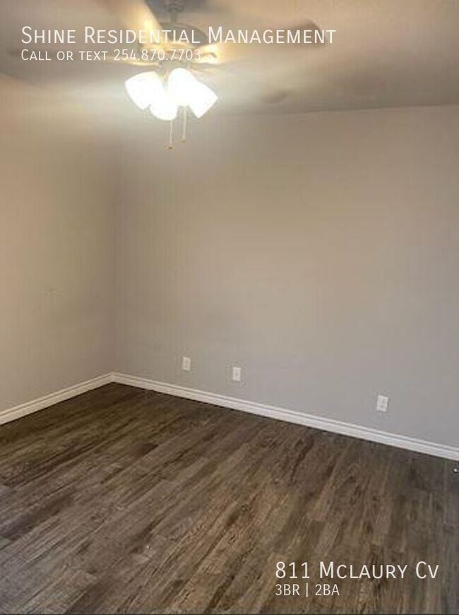 Building Photo - 811 Mclaury Cove