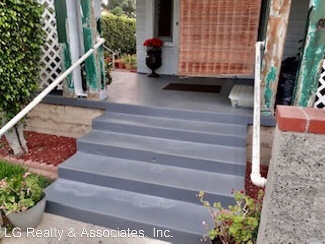 Building Photo - 3 br, 2 bath House - 6248 Bissell St
