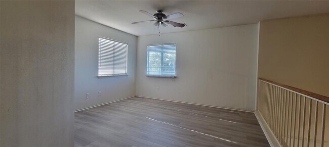 Building Photo - 2505 Winslow Dr