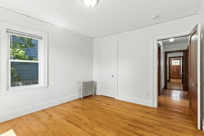 Building Photo - 29 Arbroth St