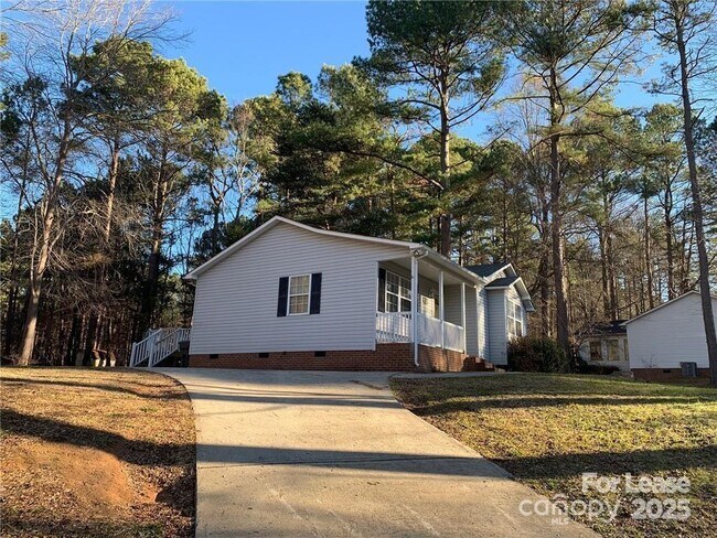 Building Photo - 104 Pepper Cir