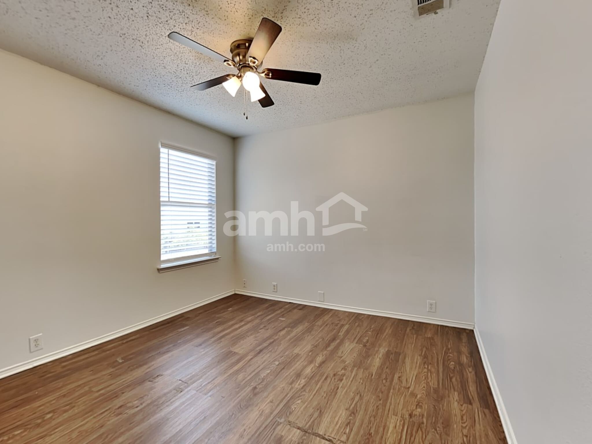 Building Photo - 6735 Ambercrest Dr