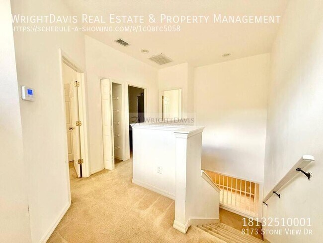 Building Photo - 8173 Stone View Dr
