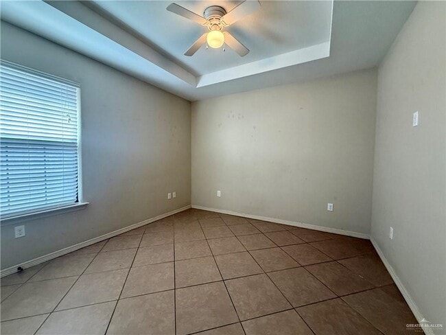 Building Photo - 2317 Llano Molano Ln