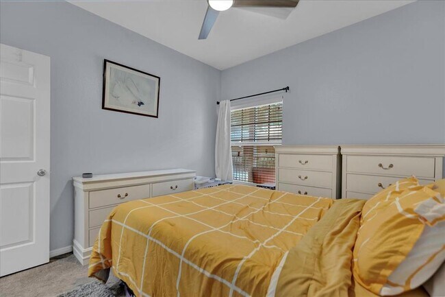 Building Photo - 2320 Gracy Farms Ln