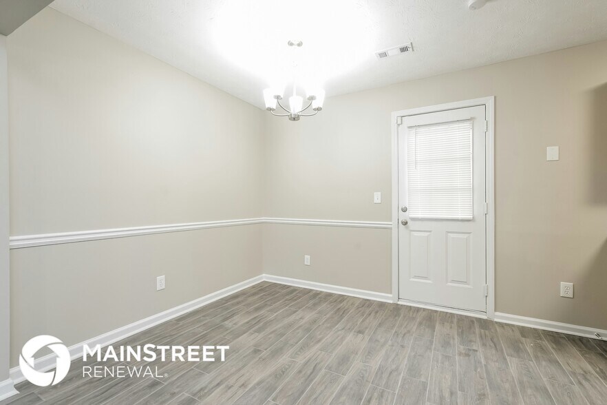 Building Photo - 145 Fairclift Dr