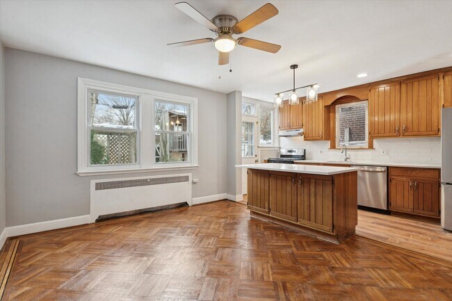 Building Photo - Great Updated Home in Wilmington