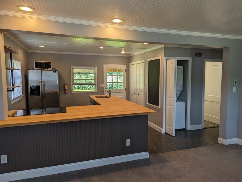 Kitchen/Laundry - 138 Old Boalsburg Rd