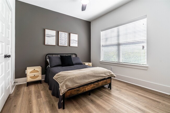 Building Photo - 5738 Barbara Rose Ln