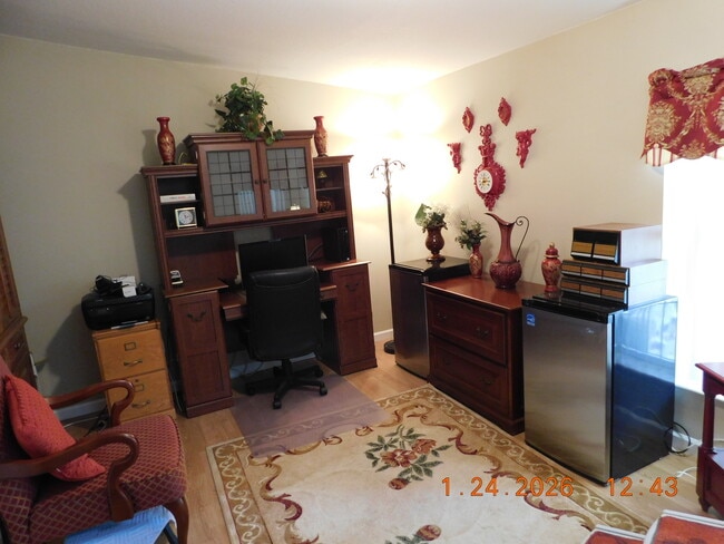 Building Photo - 414 Sioux Blvd