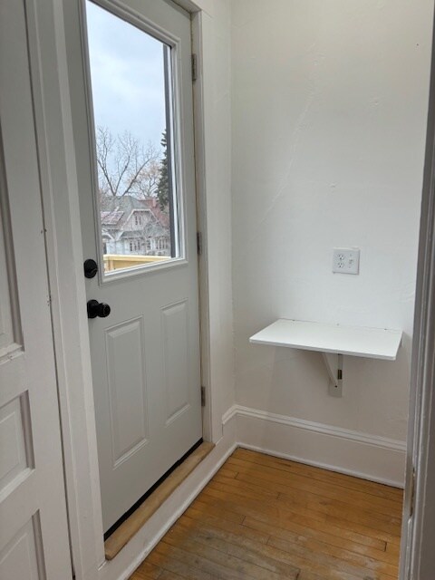 Building Photo - 3146 N Pierce St