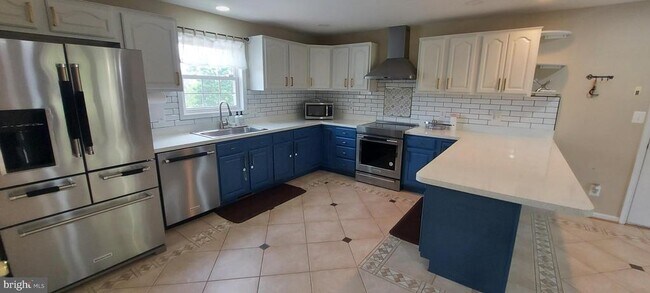 Building Photo - 5001 Old Bartholows Rd