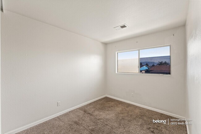 Building Photo - 24363 Comfort Ct