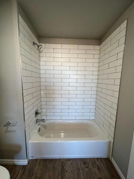 Building Photo - 1407 17th St