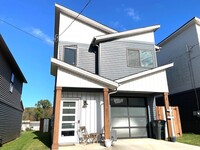 Building Photo - 3046 Fulton St