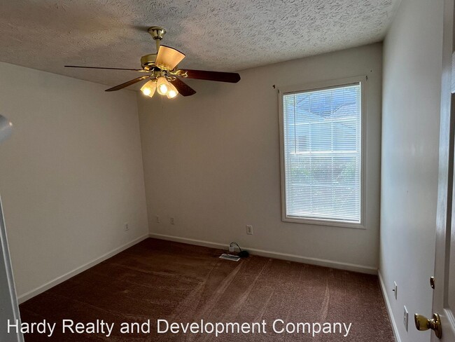 Building Photo - 3 br, 2 bath House - 110 Oakwood Street