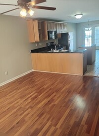 Building Photo - 2925 Hargrove E Rd