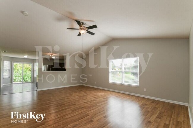 Building Photo - 13365 Kimberlite Dr