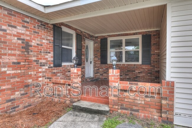 Building Photo - 250 Almon Ct